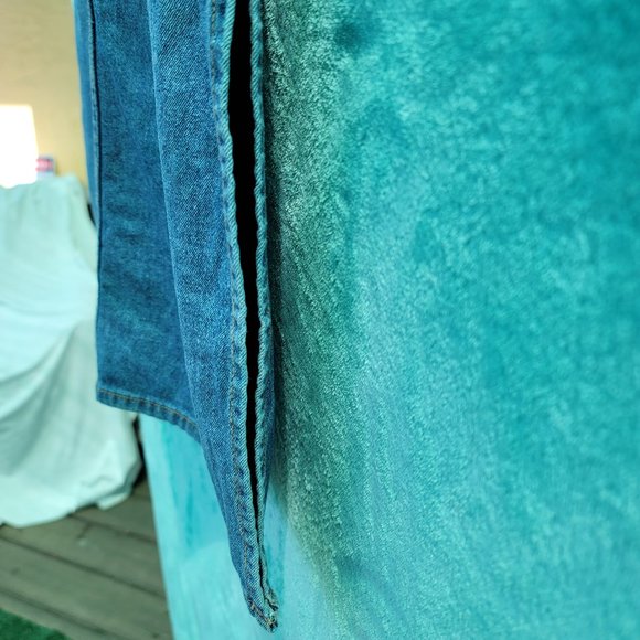 Vintage AnAn denim blue denim skirt. Size 3 - Picture 7 of 9